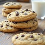 Chocolate Chip Cookies (4 pieces)